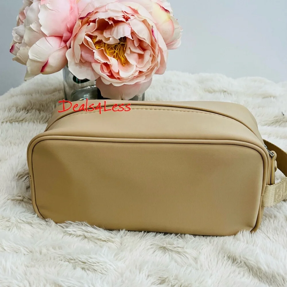 Burberry Bag Pouch Case Cosmetics Toiletry Travel Logo Handle Zippered New